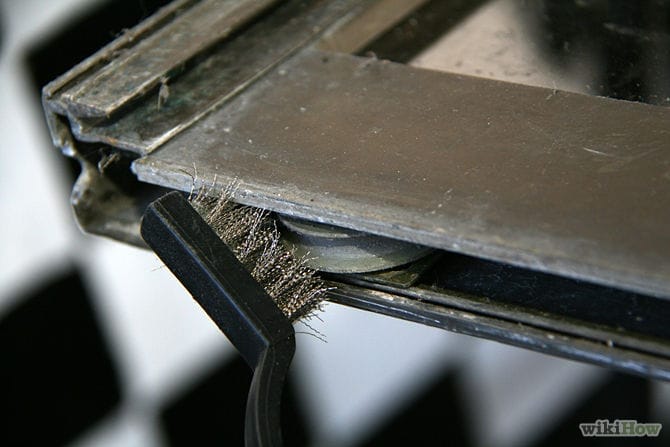 curatare-usi-de-sticla