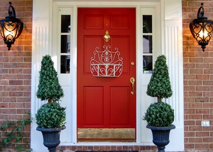 ce imbunatatiri poti aduce usii de interior